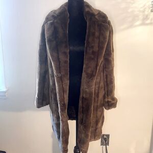 NEW...Brown 🟤 faux fur coat size S (small) from Forever21